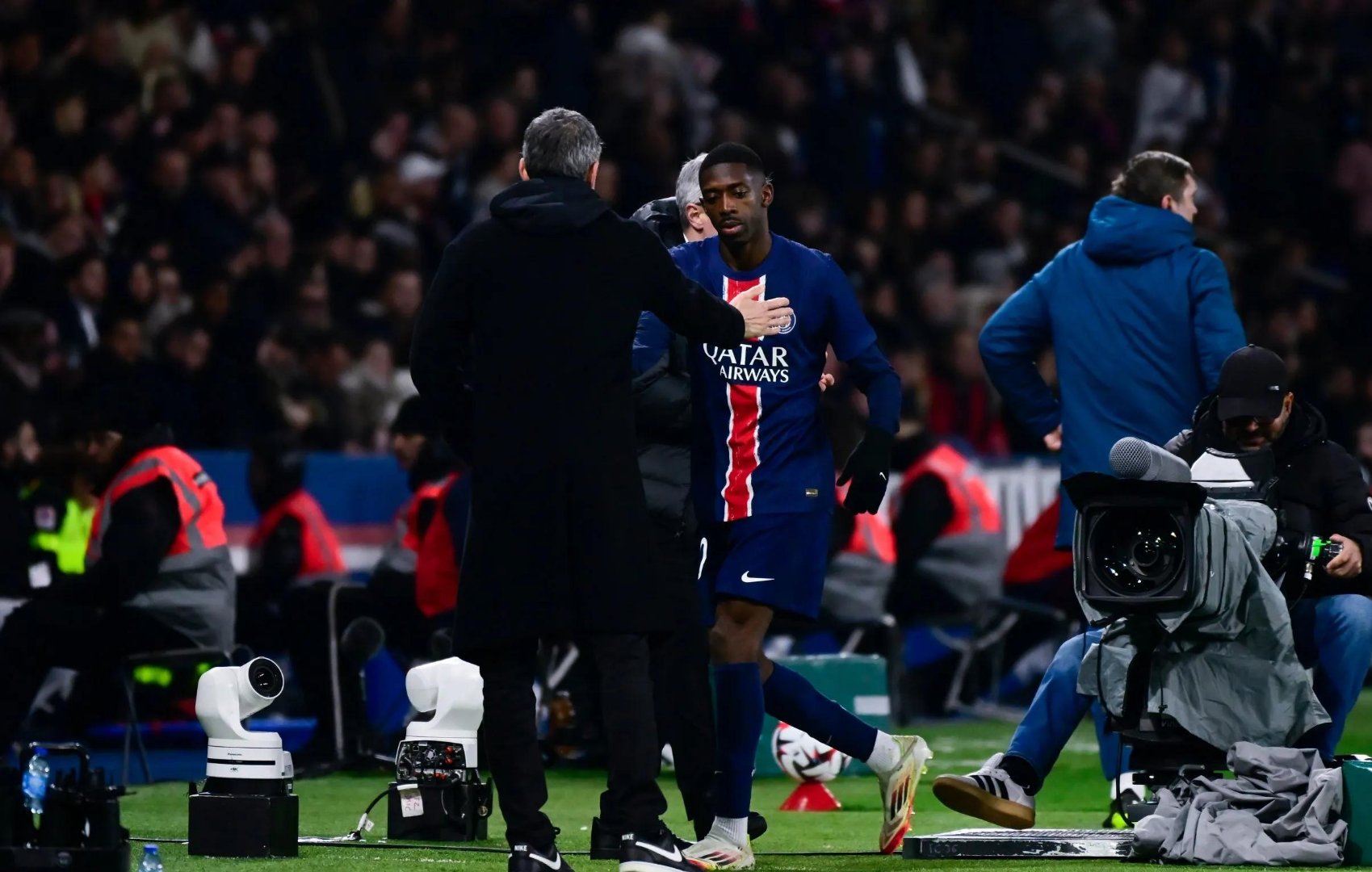 纳达尔焦点对战，巴特勒与90激战塞尔维亚队分钟，表现优异胜负难料！