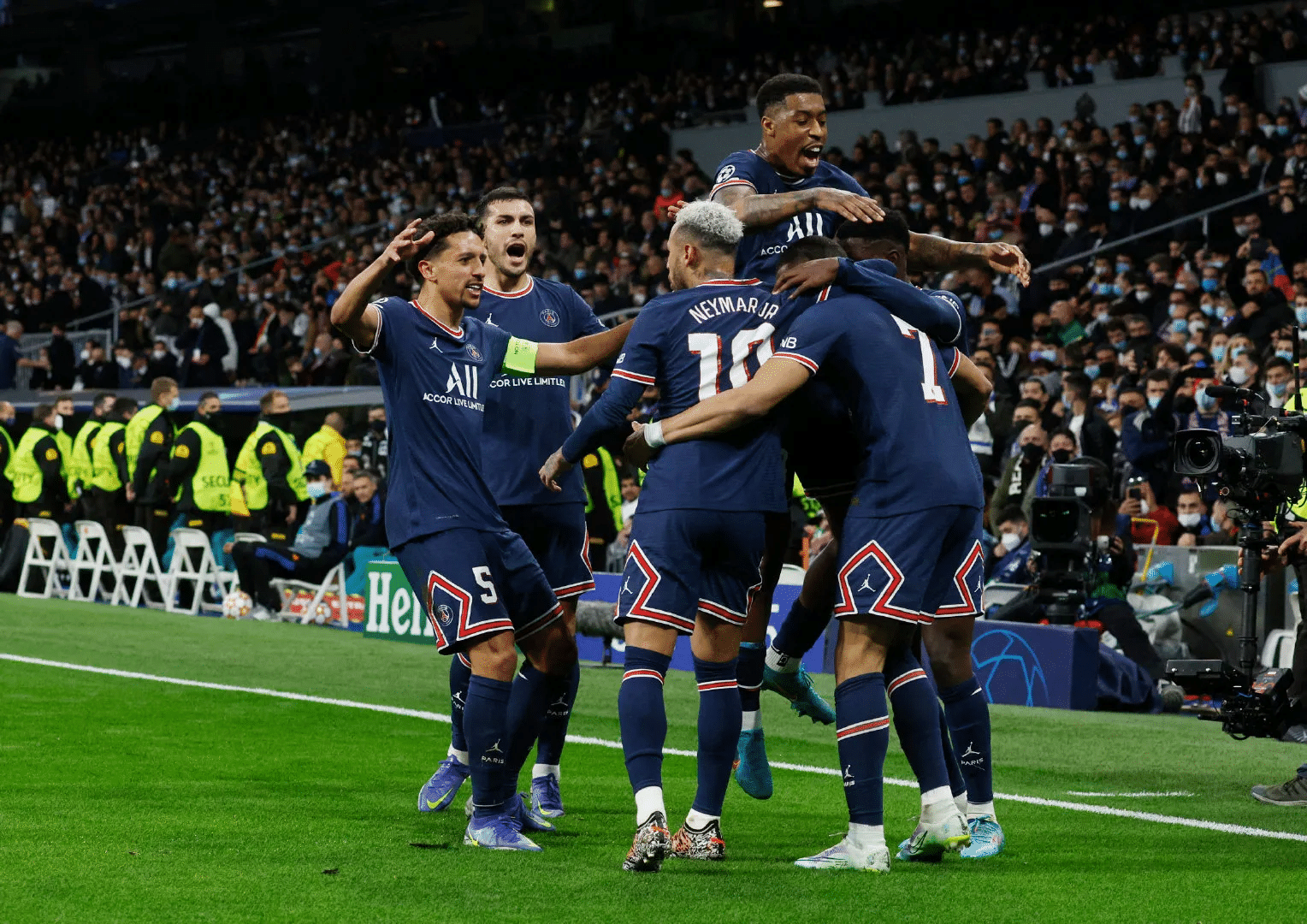 9GAME下载中心关于里程碑夜！巴黎圣日耳曼扳平良机，欧联赛后刷纪录，态度坚定，赛程密集仍需轮换的信息